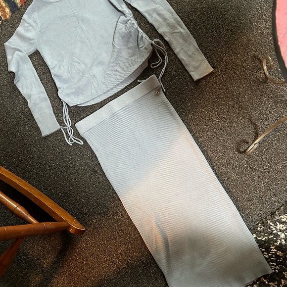 Guess two pieces, light blue top with matching skirt - Picture 5 of 5
